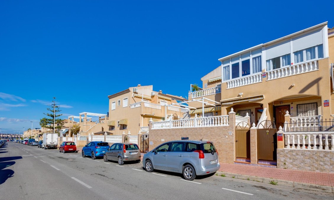 Segunda mano - Bungalow -
Torrevieja - El Molino