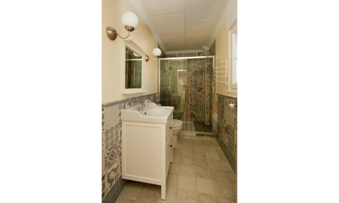 Resale - Villa -
Rojales - Inland