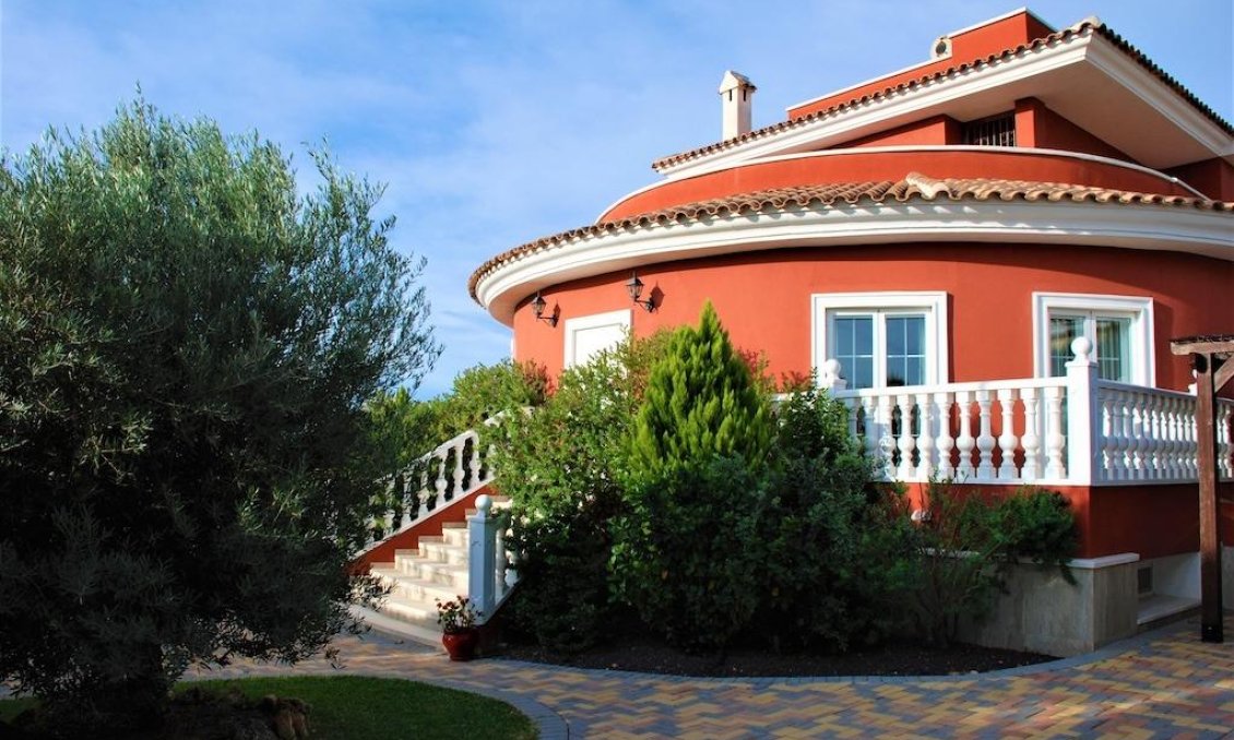 Resale - Villa -
Rojales - Inland