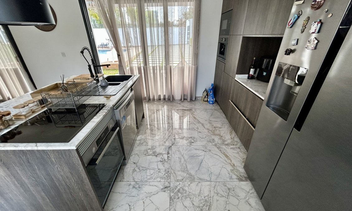 Resale - Villa -
Los Balcones - Costa Blanca