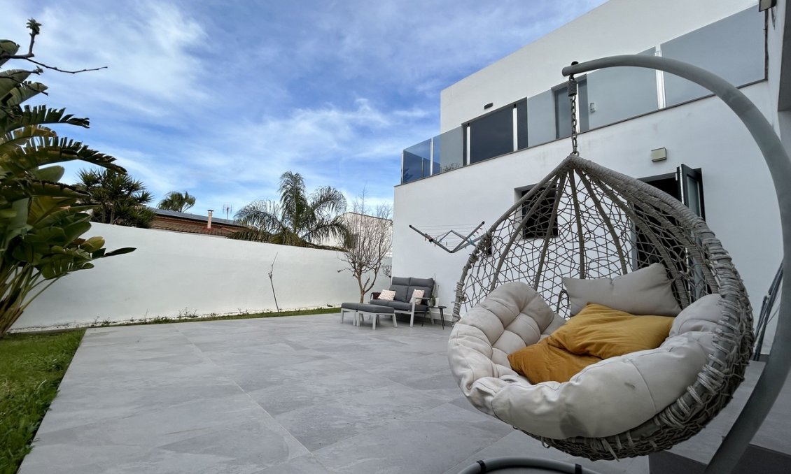 Resale - Villa -
Los Balcones - Costa Blanca