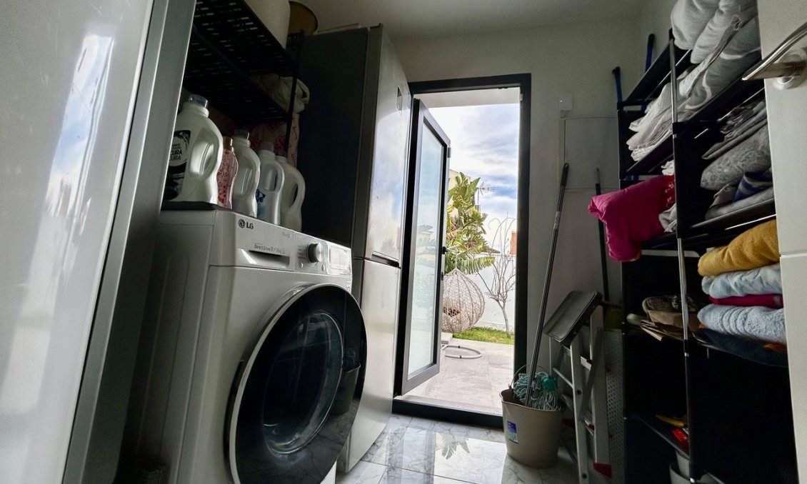 Resale - Villa -
Los Balcones - Costa Blanca