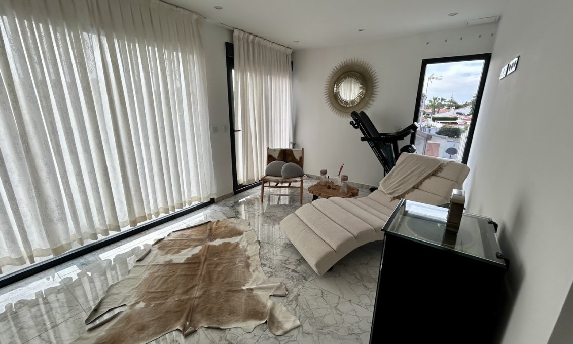 Resale - Villa -
Los Balcones - Costa Blanca