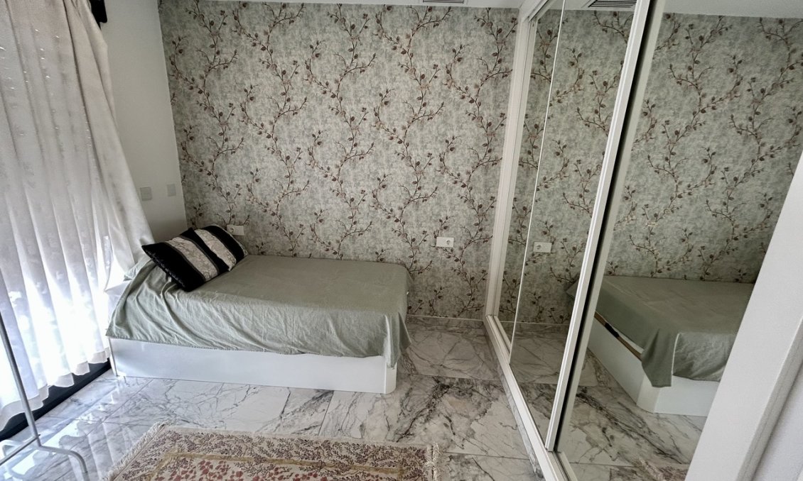 Resale - Villa -
Los Balcones - Costa Blanca