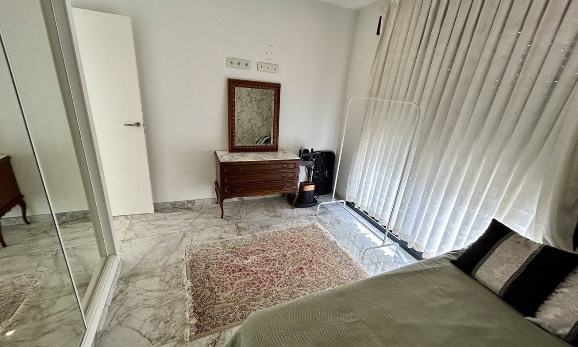 Resale - Villa -
Los Balcones - Costa Blanca