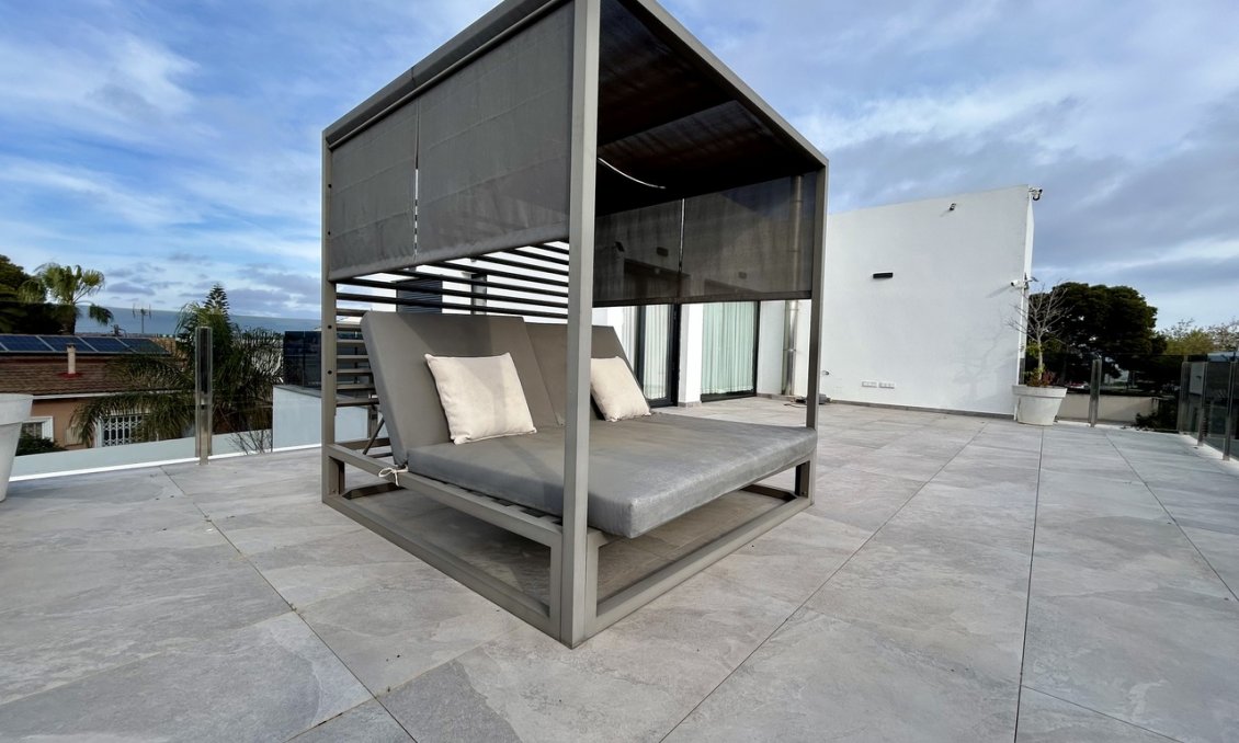 Resale - Villa -
Los Balcones - Costa Blanca