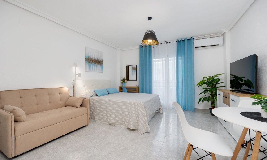 Használt Ingatlanok - Apartman -
Torrevieja - Costa Blanca