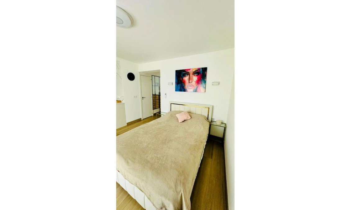 Használt Ingatlanok - Apartman -
Torrevieja - Costa Blanca