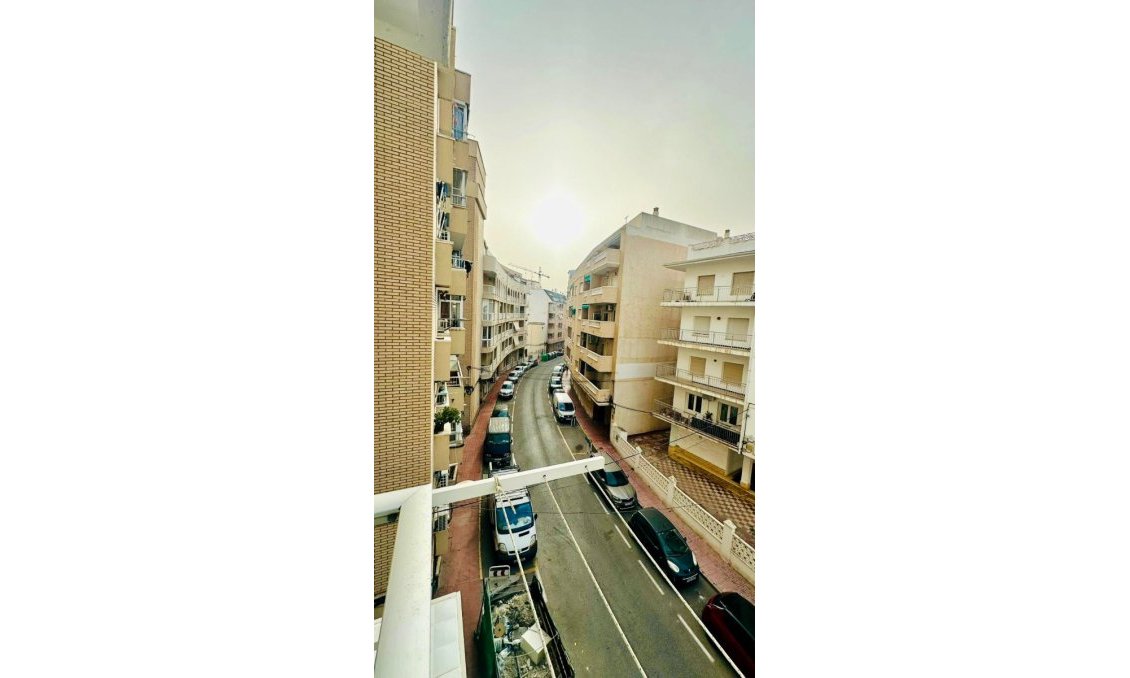 Használt Ingatlanok - Apartman -
Torrevieja - Costa Blanca