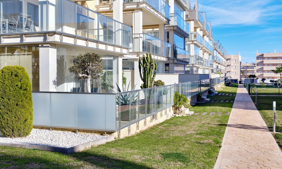 Segunda mano - Apartamento -
Orihuela Costa - Costa Blanca