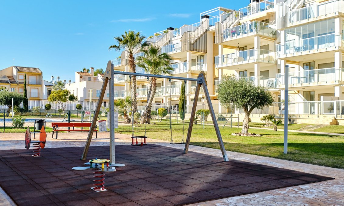 Segunda mano - Apartamento -
Orihuela Costa - Costa Blanca