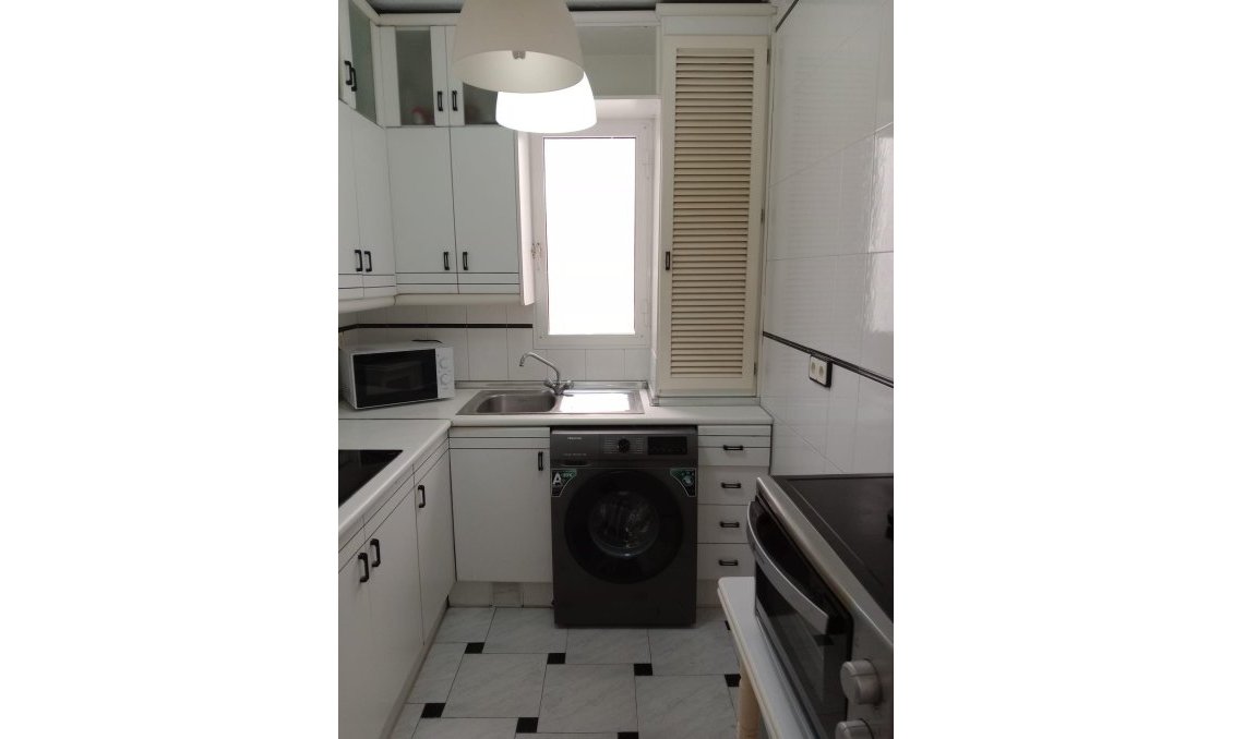 Revânzare - Apartament -
Torrevieja - Playa del Cura