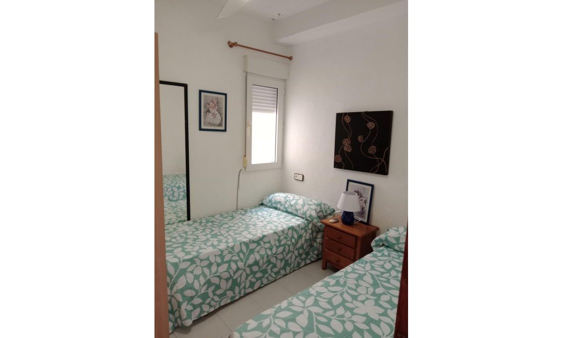 Revânzare - Apartament -
Torrevieja - Playa del Cura