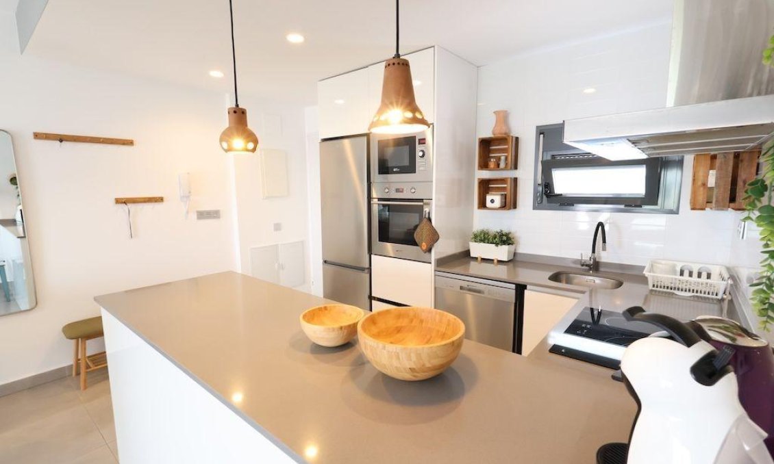 Resale - Bungalow -
Pilar de la Horadada - Costa Blanca