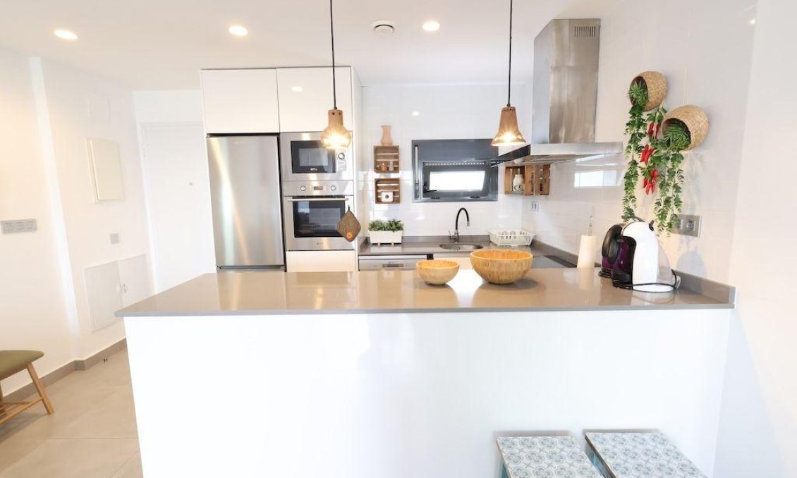 Resale - Bungalow -
Pilar de la Horadada - Costa Blanca