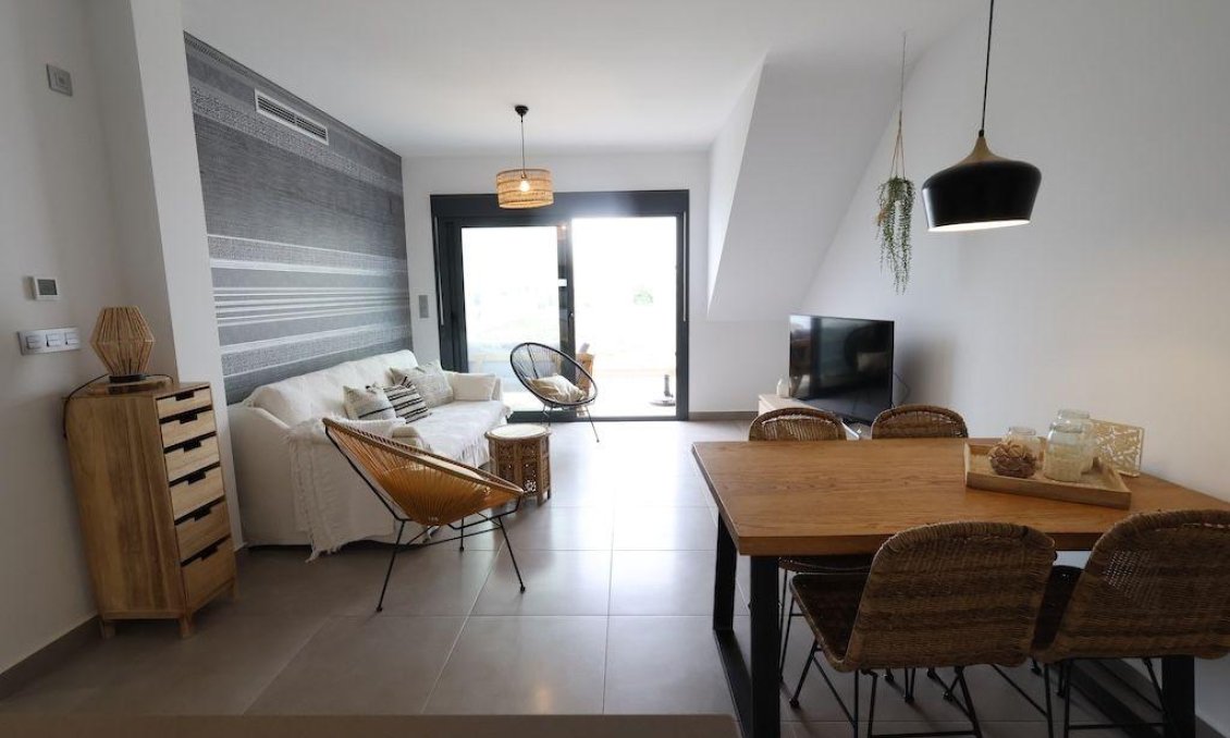 Resale - Bungalow -
Pilar de la Horadada - Costa Blanca