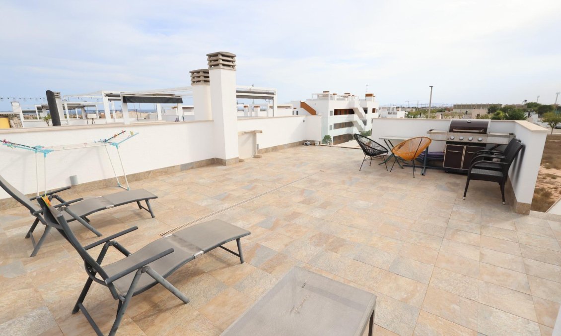 Resale - Bungalow -
Pilar de la Horadada - Costa Blanca