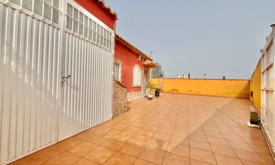 Resale - Villa -
Torrevieja - Los Balcones - Los Altos del Edén