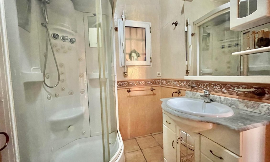 Resale - Villa -
Torrevieja - Los Balcones - Los Altos del Edén