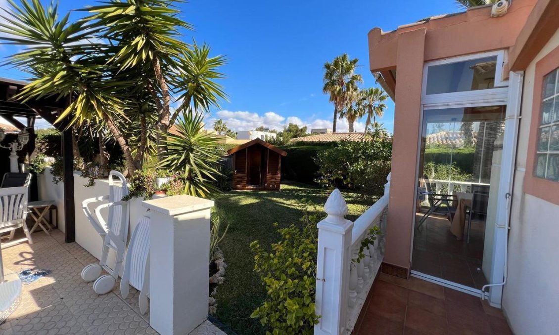 Wiederverkauf - Villa -
Cabo Roig - Costa Blanca