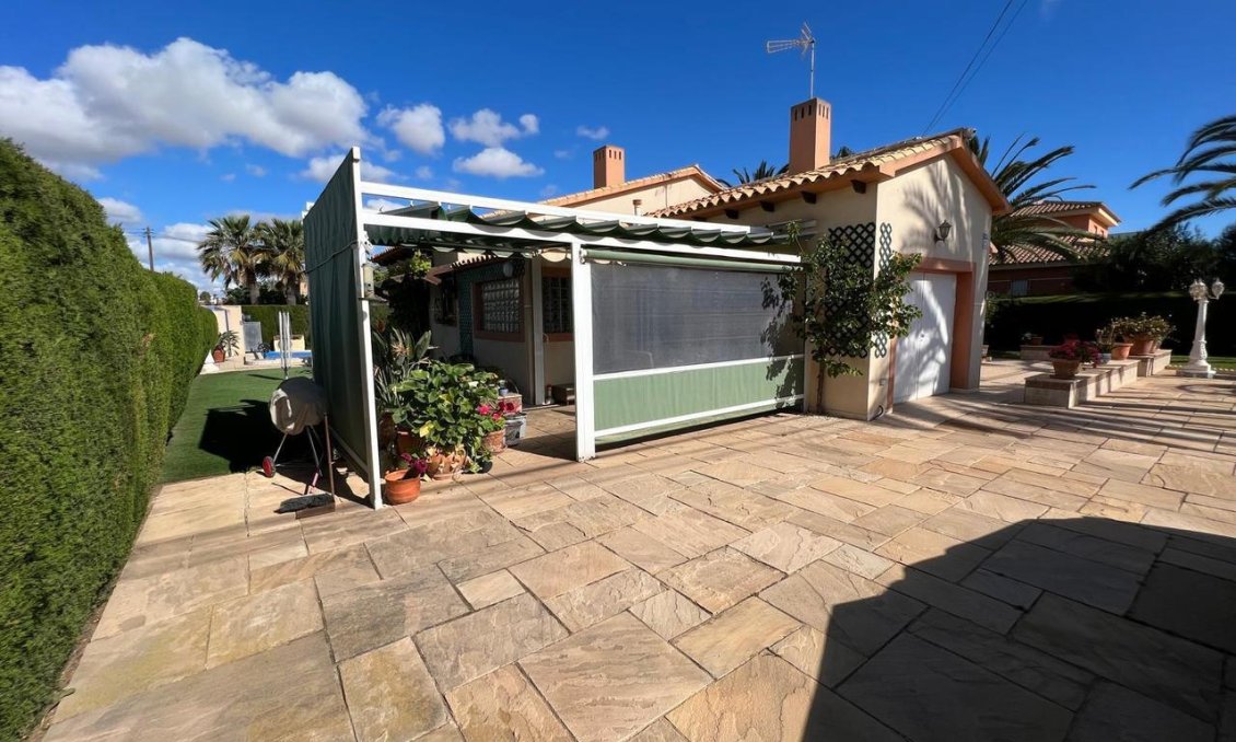 Wiederverkauf - Villa -
Cabo Roig - Costa Blanca