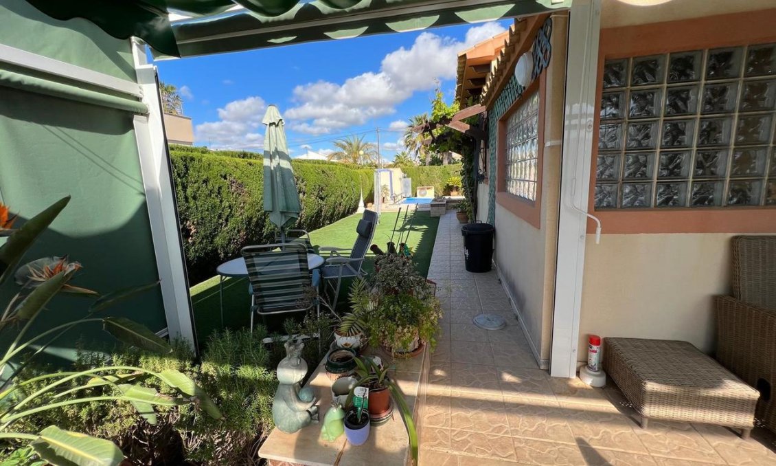 Wiederverkauf - Villa -
Cabo Roig - Costa Blanca