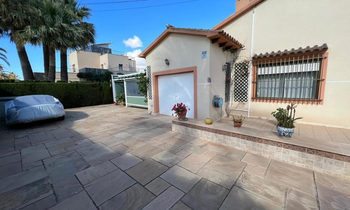 Wiederverkauf - Villa -
Cabo Roig - Costa Blanca