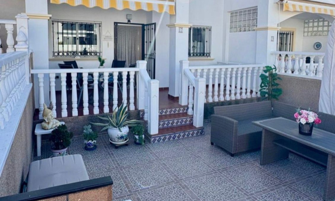 Revânzare - Bungalou -
Orihuela Costa - Costa Blanca