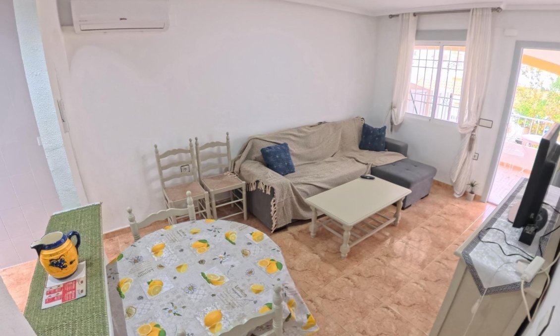 Wiederverkauf - Bungalow -
Torrevieja - El Limonar