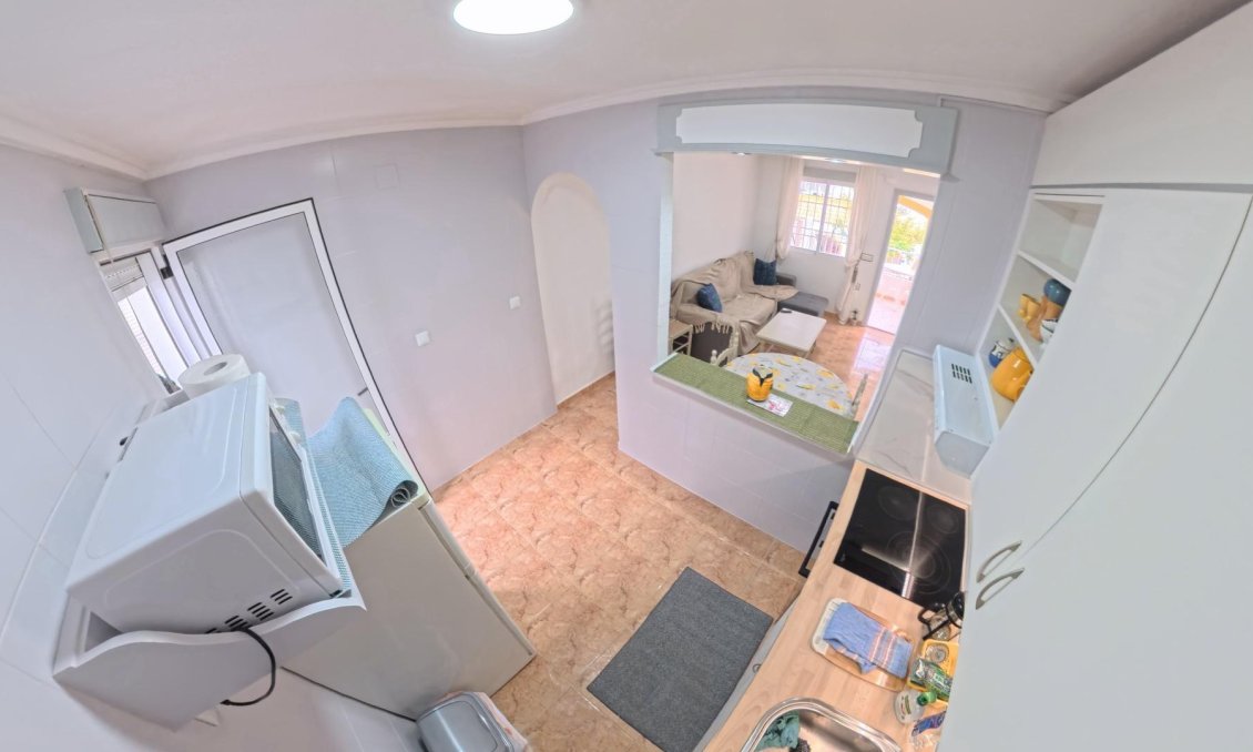 Wiederverkauf - Bungalow -
Torrevieja - El Limonar