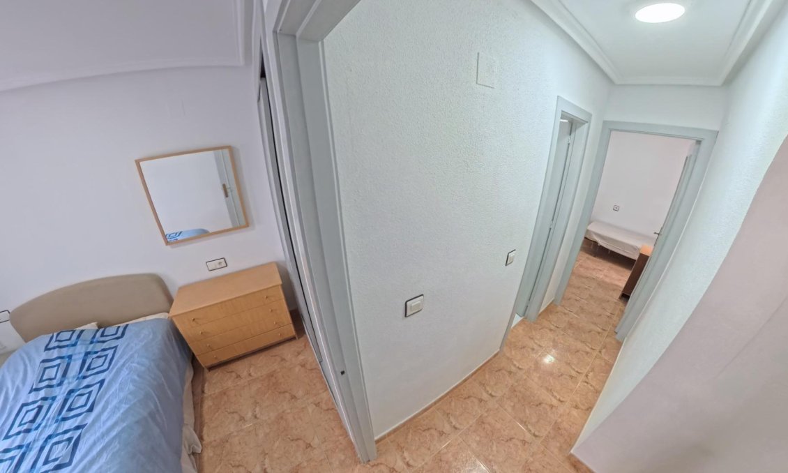 Wiederverkauf - Bungalow -
Torrevieja - El Limonar