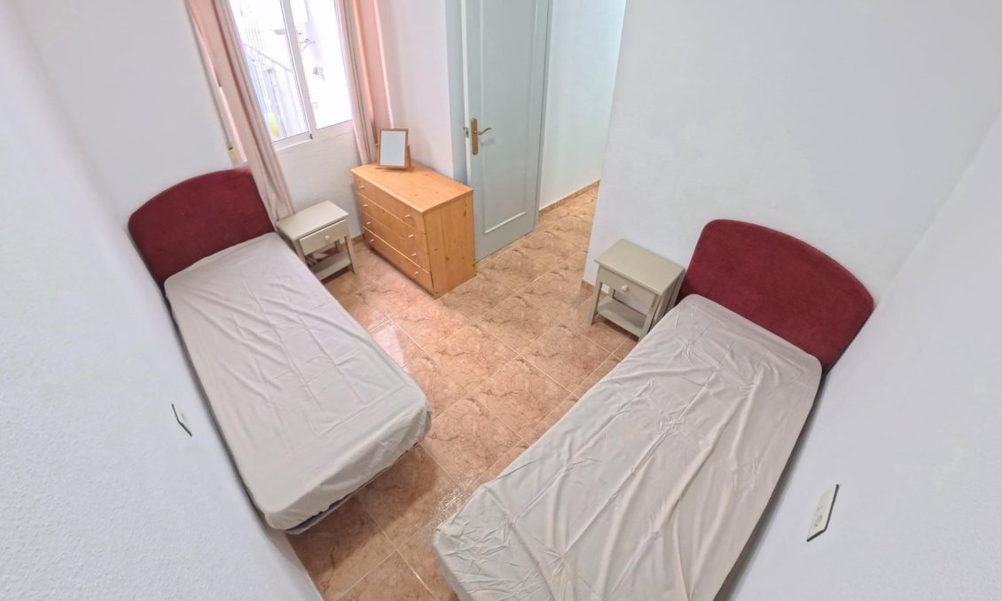 Wiederverkauf - Bungalow -
Torrevieja - El Limonar