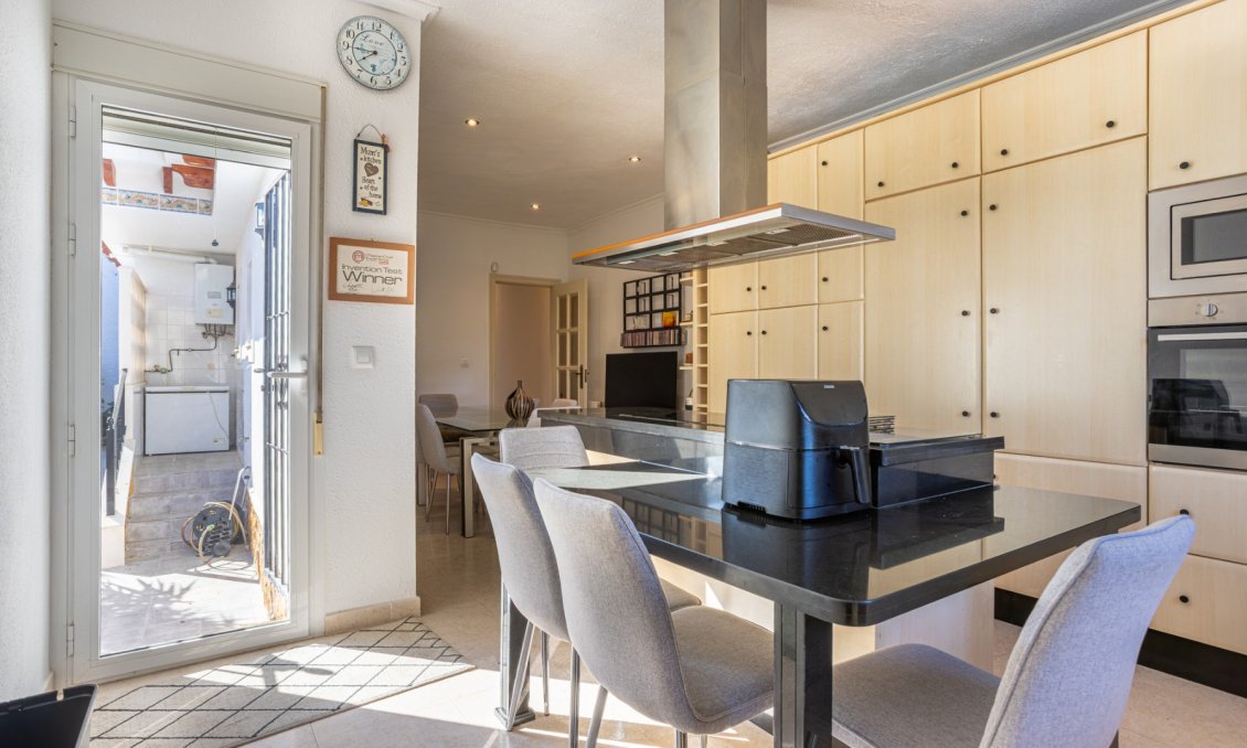 Wiederverkauf - Villa -
Bigastro - Inland