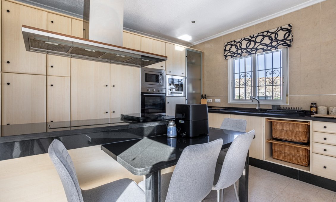 Wiederverkauf - Villa -
Bigastro - Inland