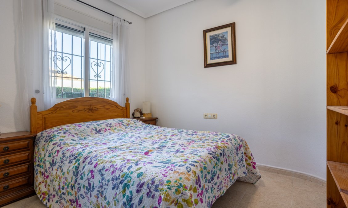 Wiederverkauf - Villa -
Bigastro - Inland