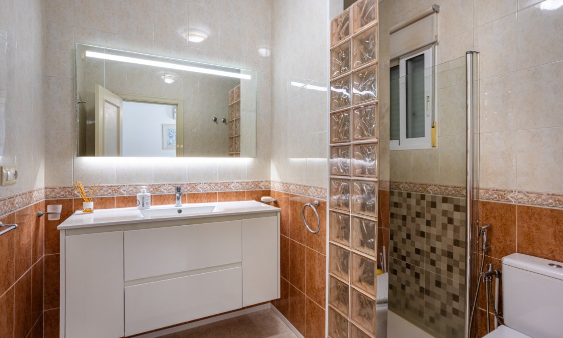 Wiederverkauf - Villa -
Bigastro - Inland