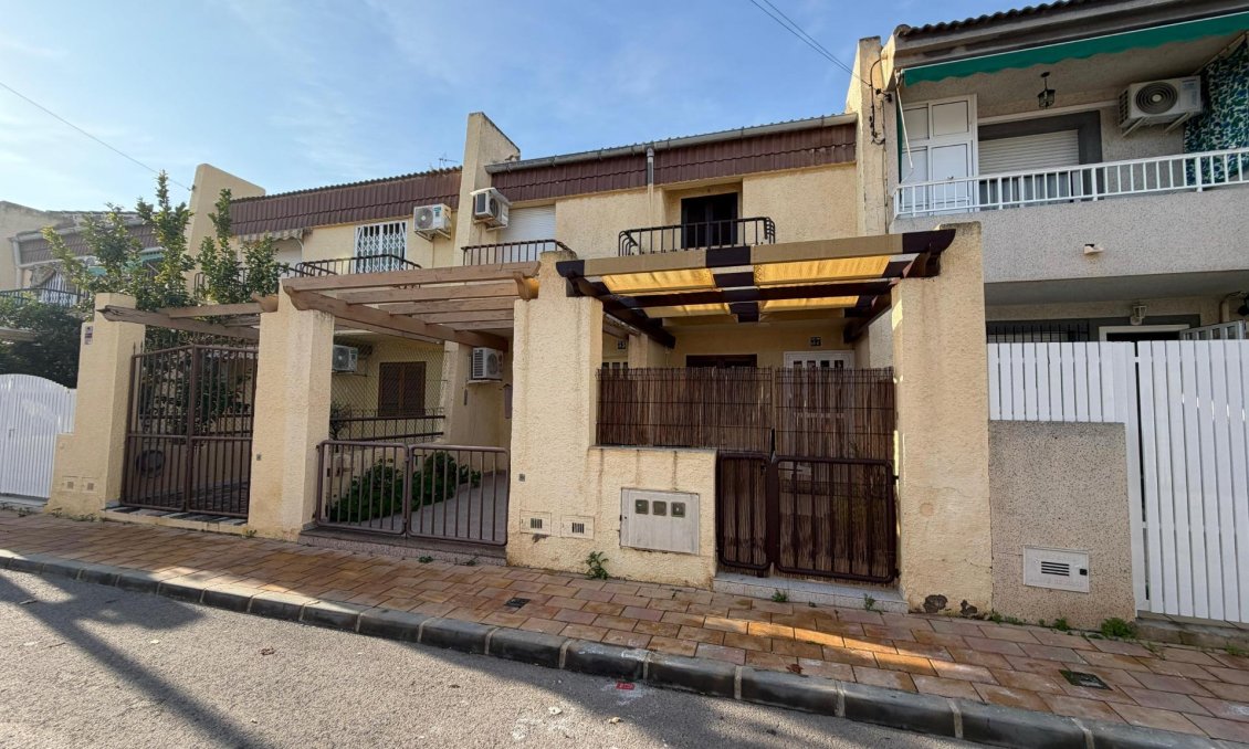 Revente - Duplex -
Lo Pagan - La Puntica