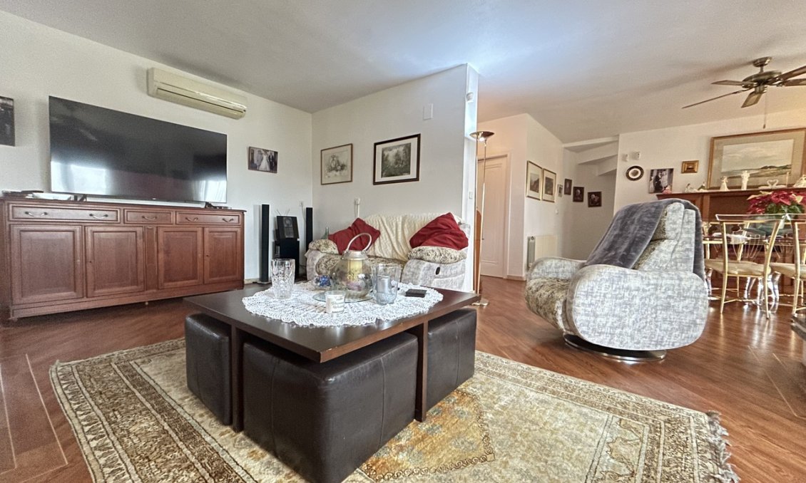 Resale - Villa -
Las Ramblas Golf - Inland