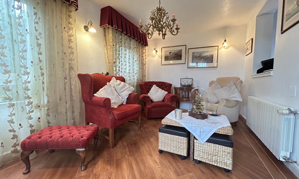 Resale - Villa -
Las Ramblas Golf - Inland