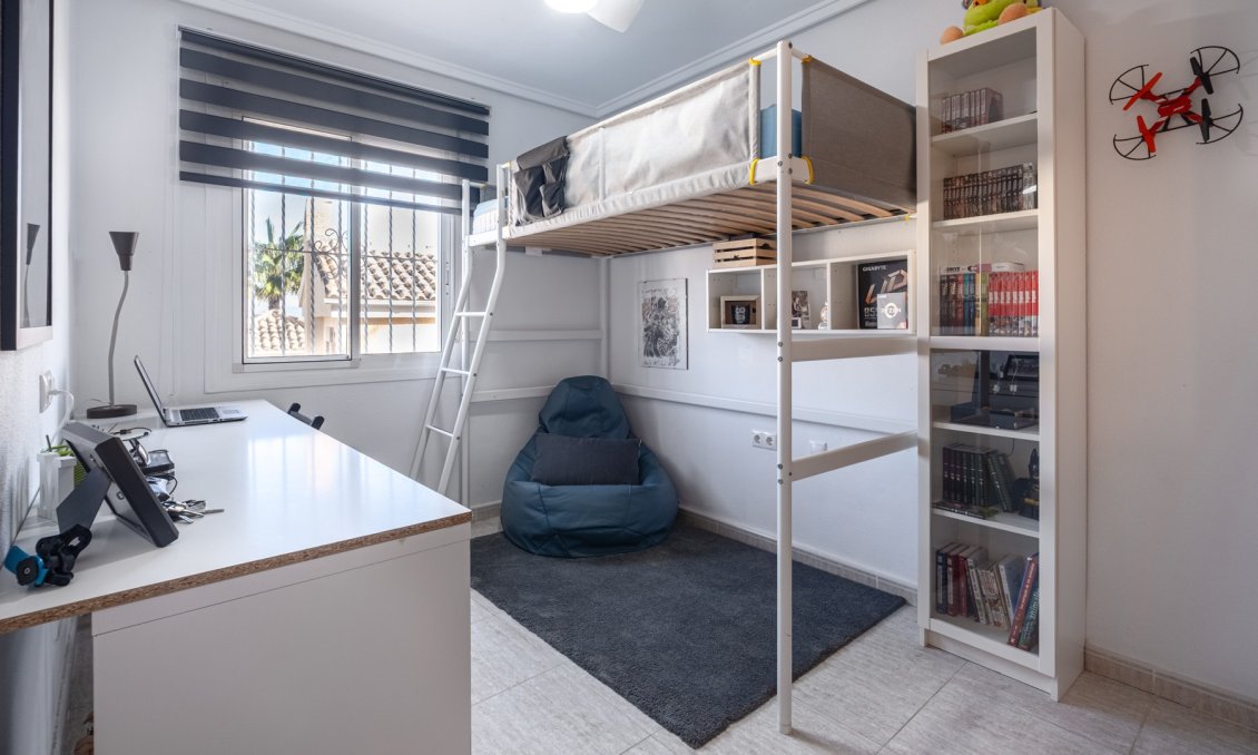 Revente - Villa -
Santa Pola - Costa Blanca