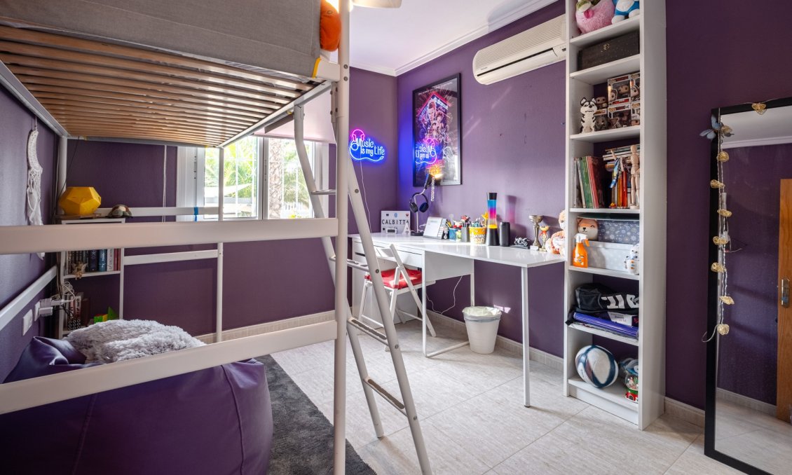 Revente - Villa -
Santa Pola - Costa Blanca