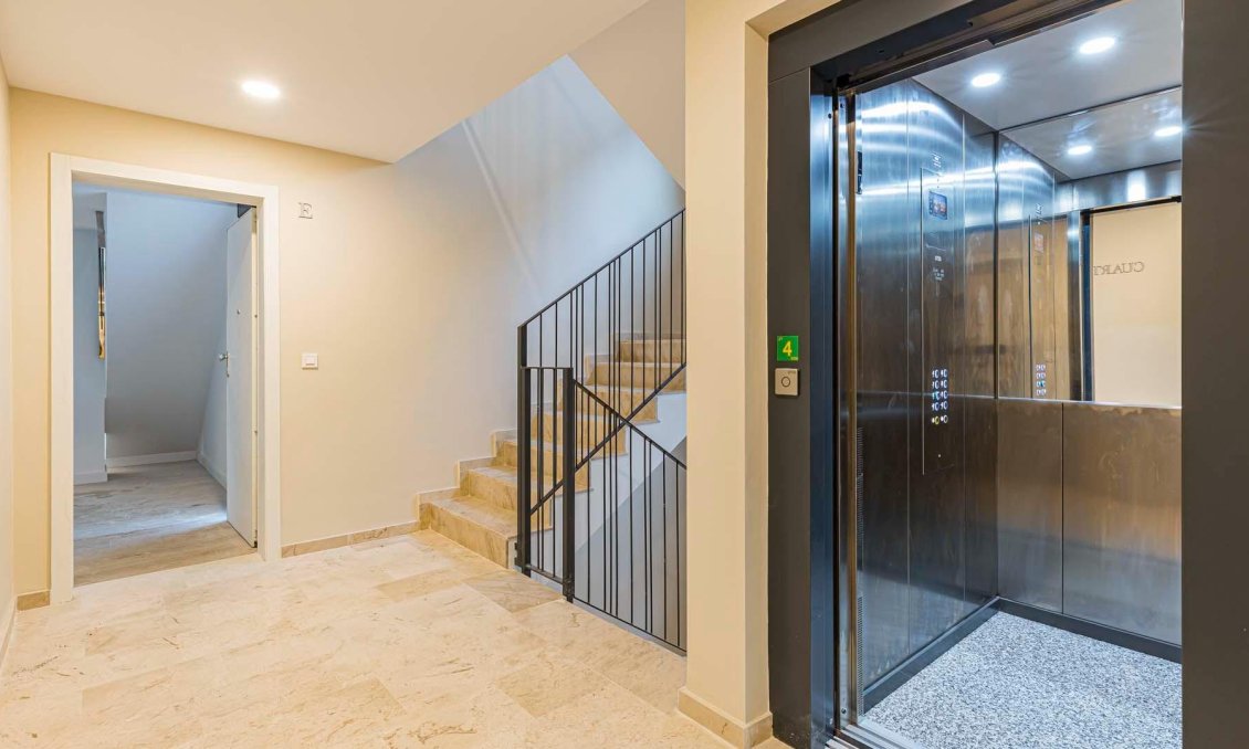 Neue Gebäude - Penthouse -
Murcia - Centro