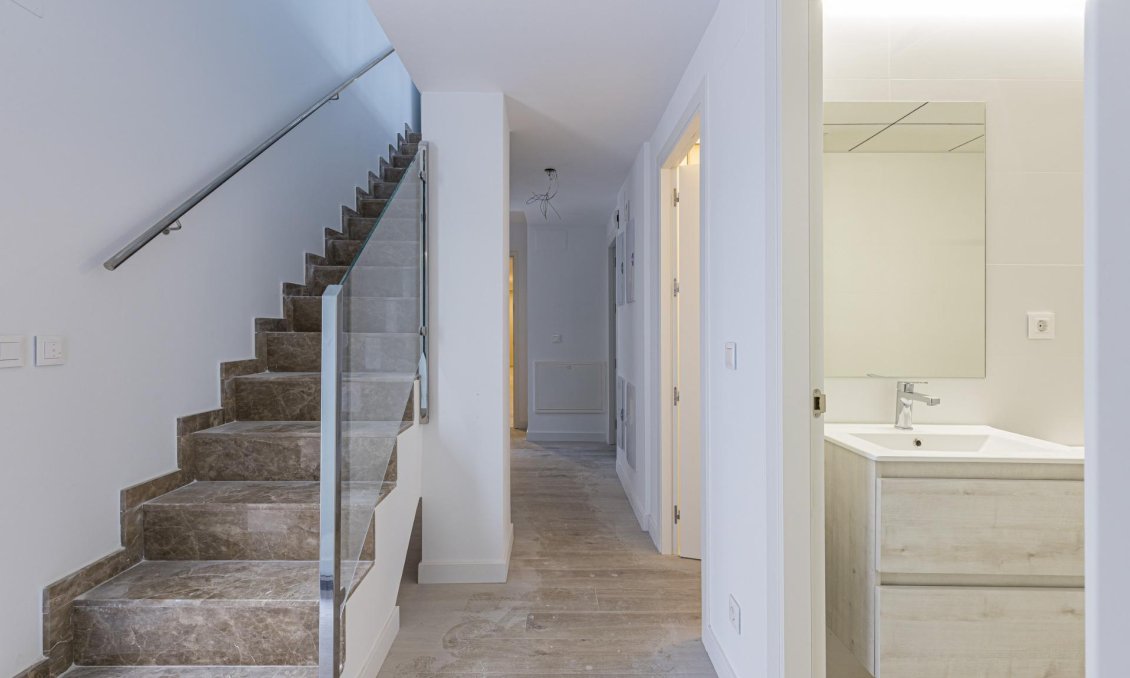 Neue Gebäude - Penthouse -
Murcia - Centro