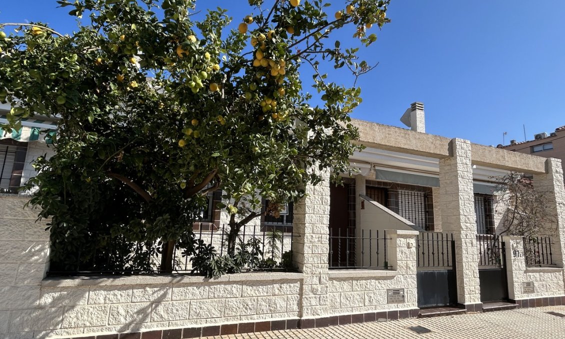 Resale - Town House -
Torre de la Horadada - Costa Blanca