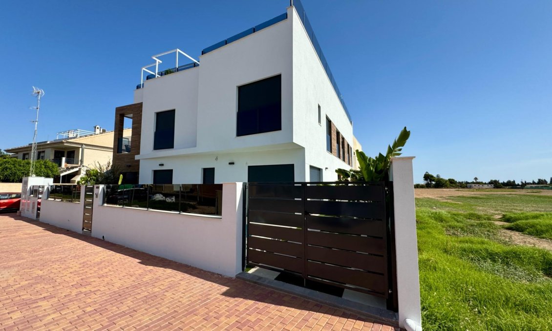 Resale - Bungalow -
San Pedro del Pinatar - Lopagán