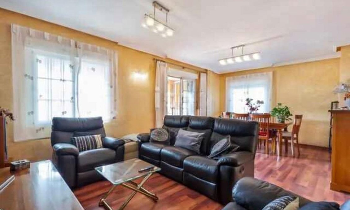 Revânzare - Vilă -
Torrevieja - Aguas Nuevas