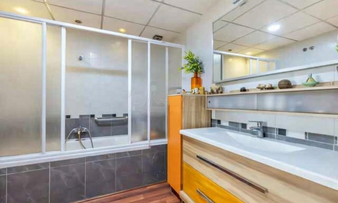 Revânzare - Vilă -
Torrevieja - Aguas Nuevas