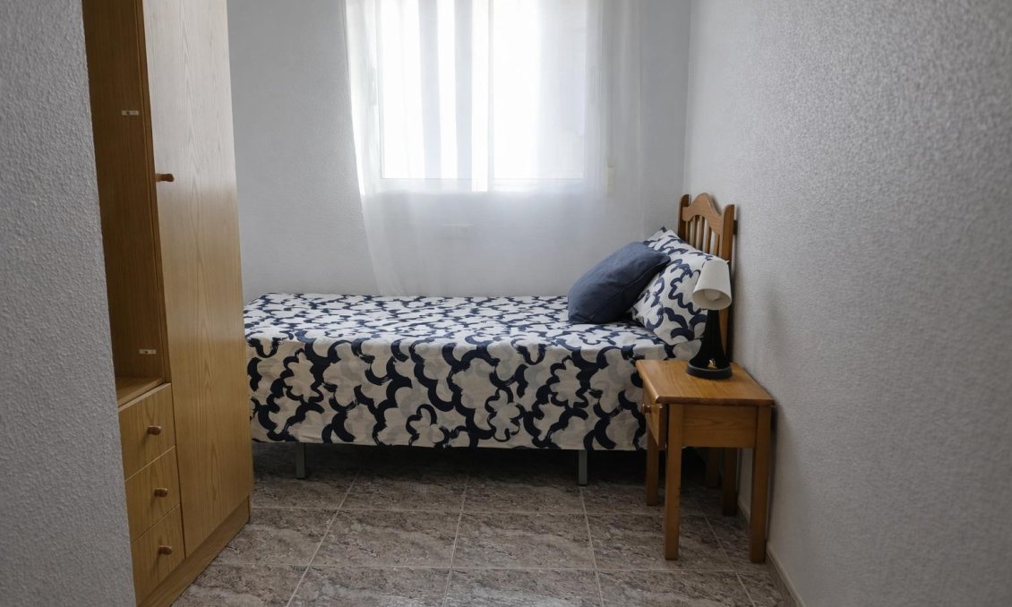 Használt Ingatlanok - Apartman -
Torrevieja - Centrum - Muelle Pesquero