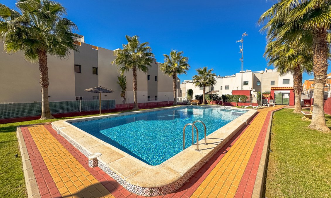 Használt Ingatlanok - Bungaló -
Los Altos - Costa Blanca