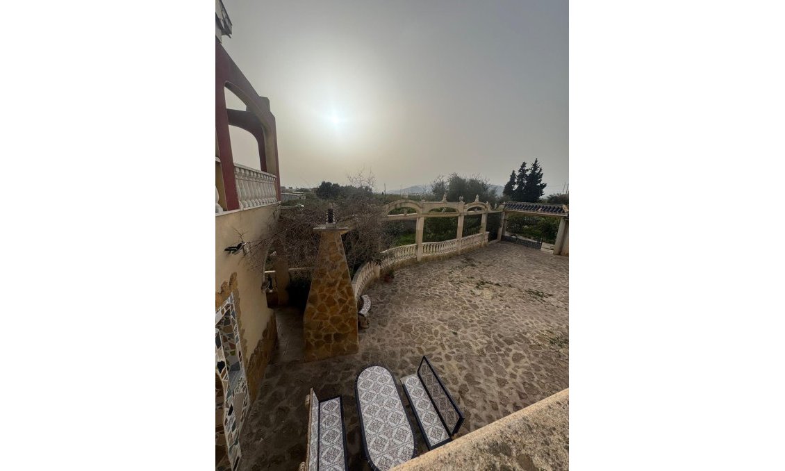 Resale - Villa -
Orihuela - La Campaneta